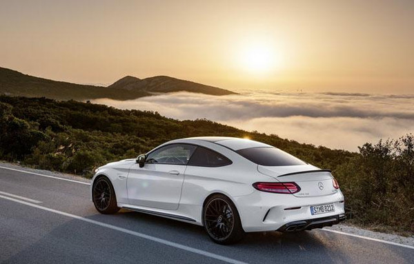 全新梅赛德斯AMG C63动力曝光2021年底亮相