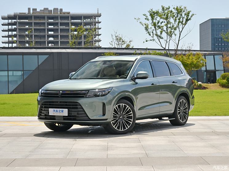 不到一年就改款，到底谁在买问界M7？