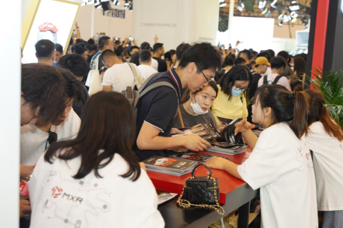 本土供应商份额已超八成,空悬市场“卷”至新高度