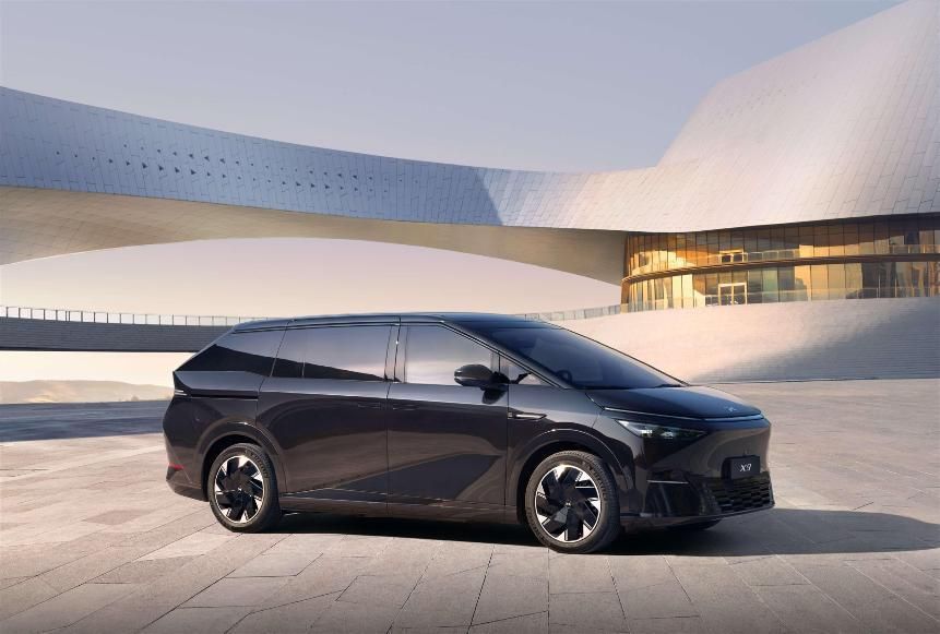 【盖世早报】零跑“动刀”营销体系;Model B即将开卖,富士康李秉彦喊话马斯克