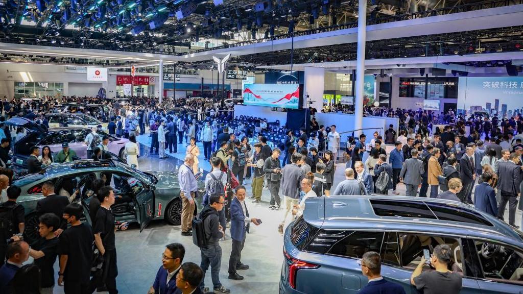 极星CEO谈美国对中国电动车新关税