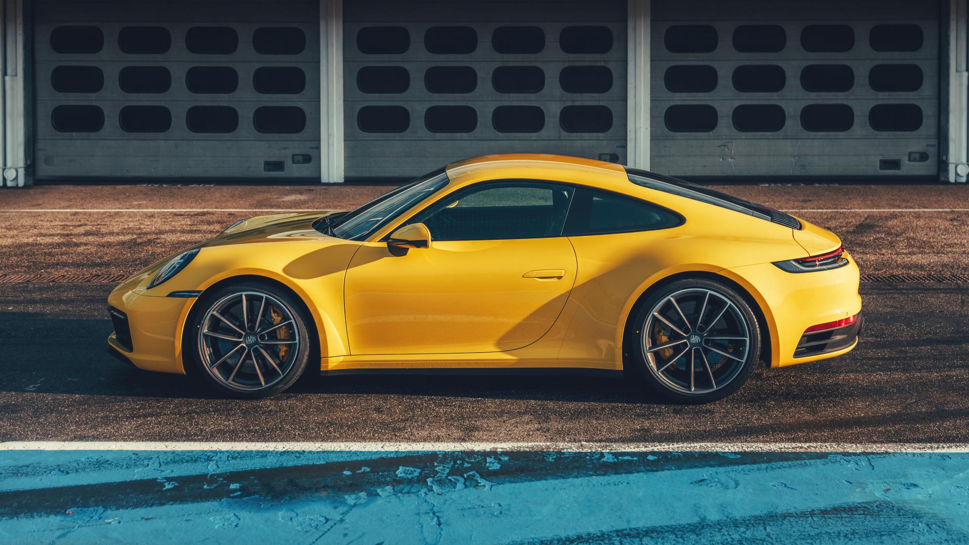 保时捷首款量产混动911全球首秀