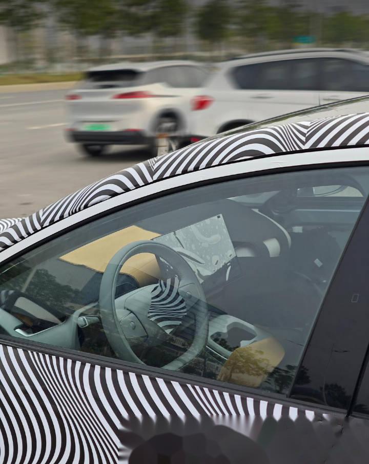 小鹏MONA最新进展曝光:姜文出任总负责人,试制车已下线