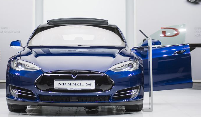 陷入销售泥潭,特斯拉的自救管用吗?