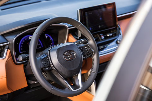 新款卡罗拉锐放焕新上市！实力诠释 10 万级黄金动力智驾 SUV