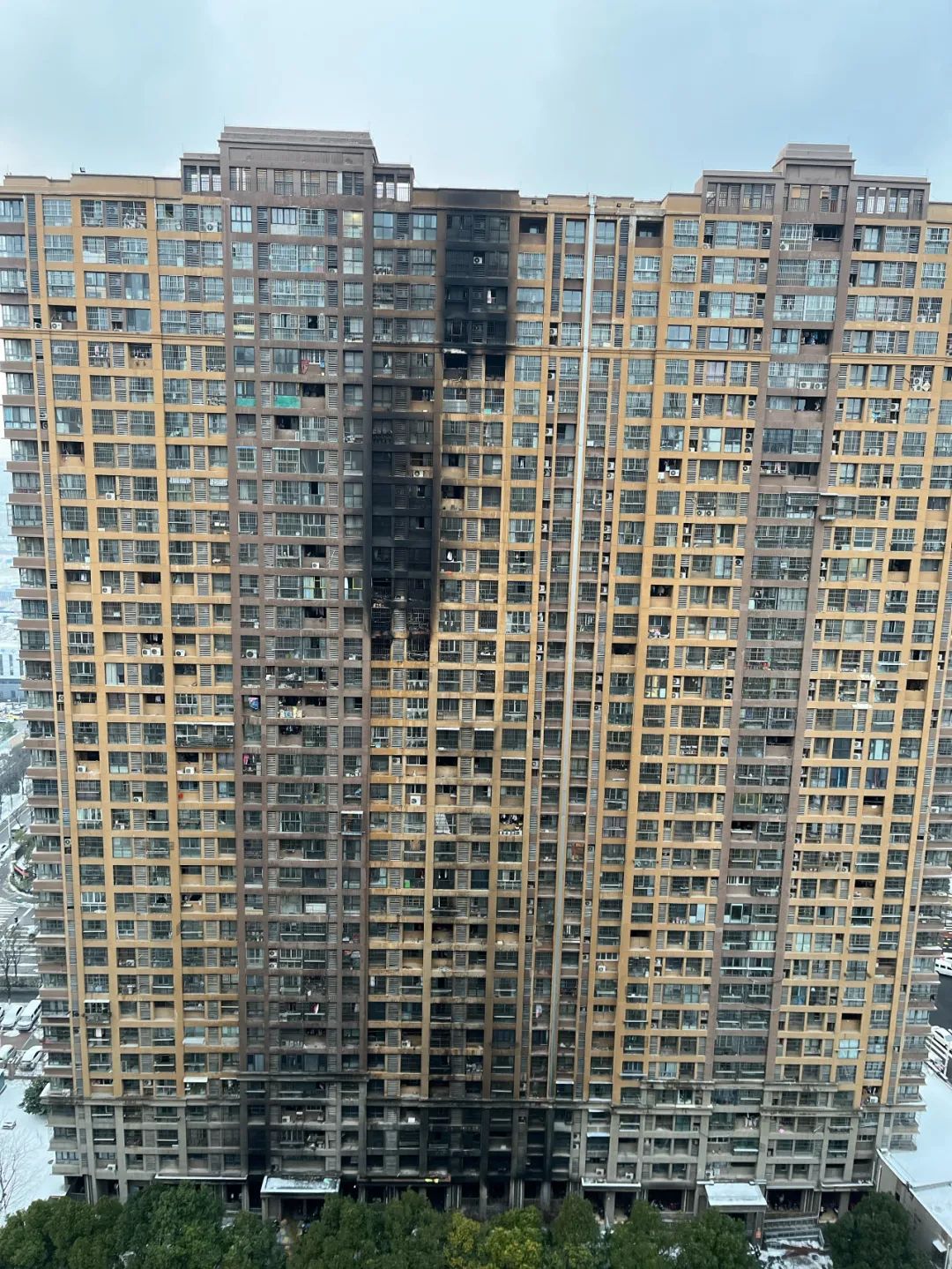 韩国一家电池厂发生火灾，致23人死亡