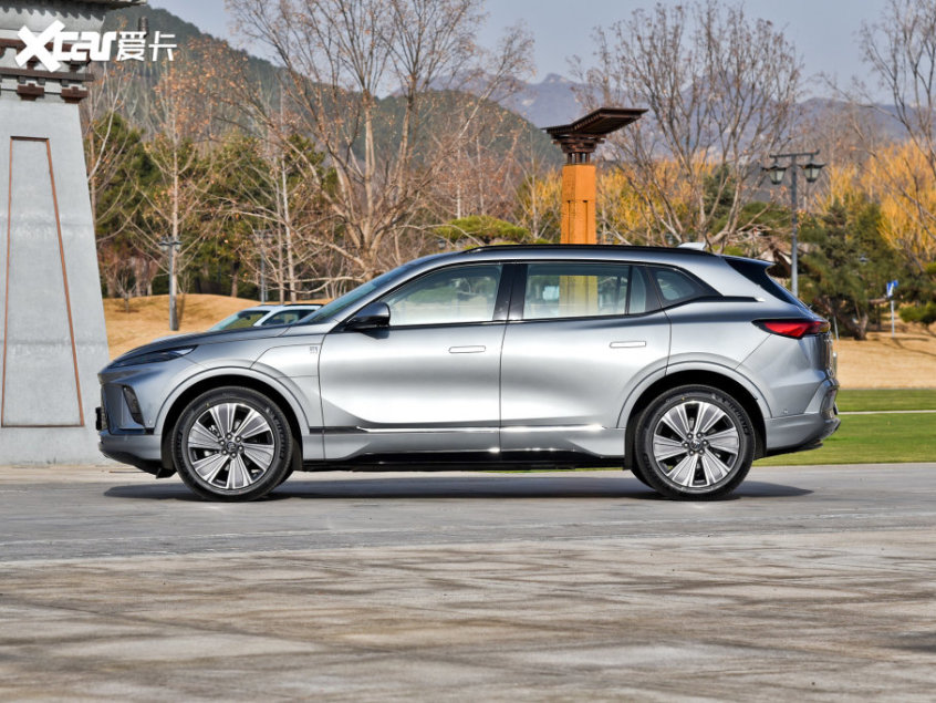 别克E5新增车型上市 售价21.19万元