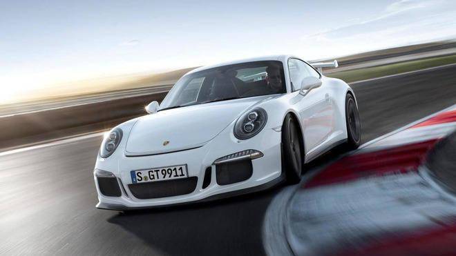 保时捷将坚持停产部分内燃机车型