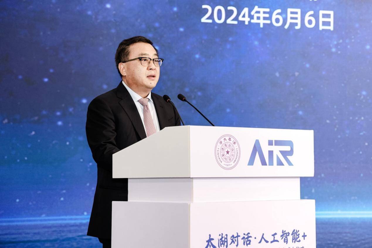 何小鹏:2025是完全自动驾驶ChatGPT时刻