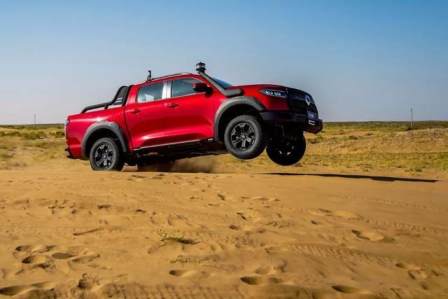 汽车圈，不欢迎“大忽悠”丨苦斗182天