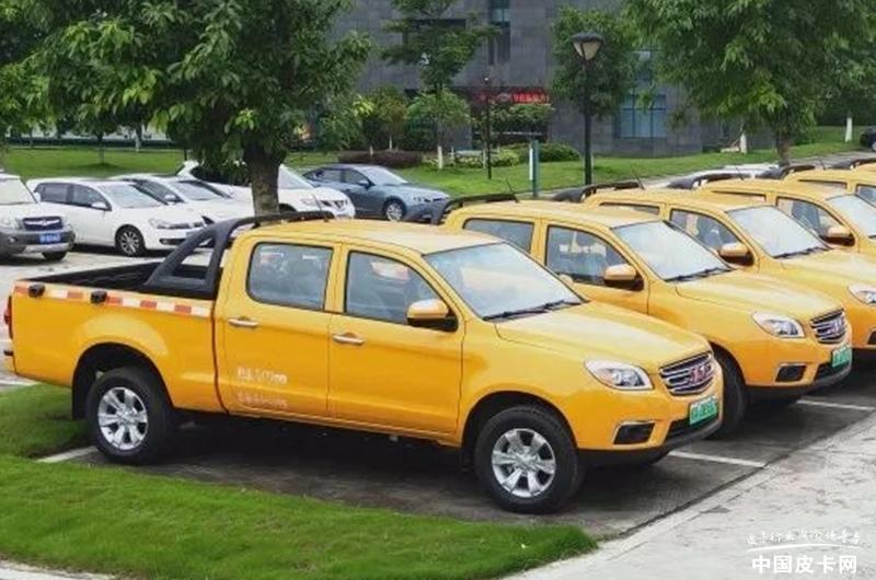 Rivian R2预订单破10万辆大关