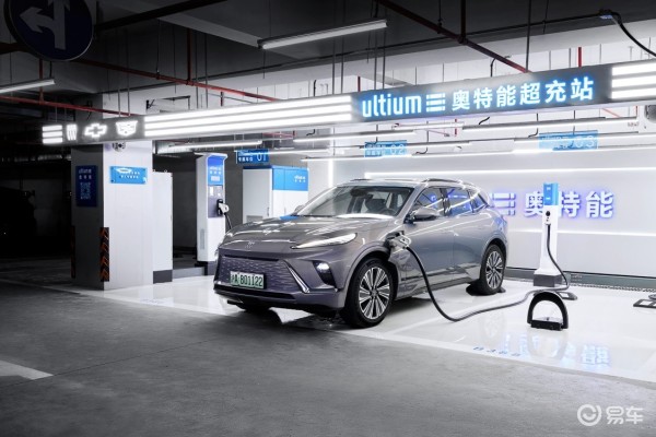 崔东树:5月充电桩公桩数量较上月增长7.29万个