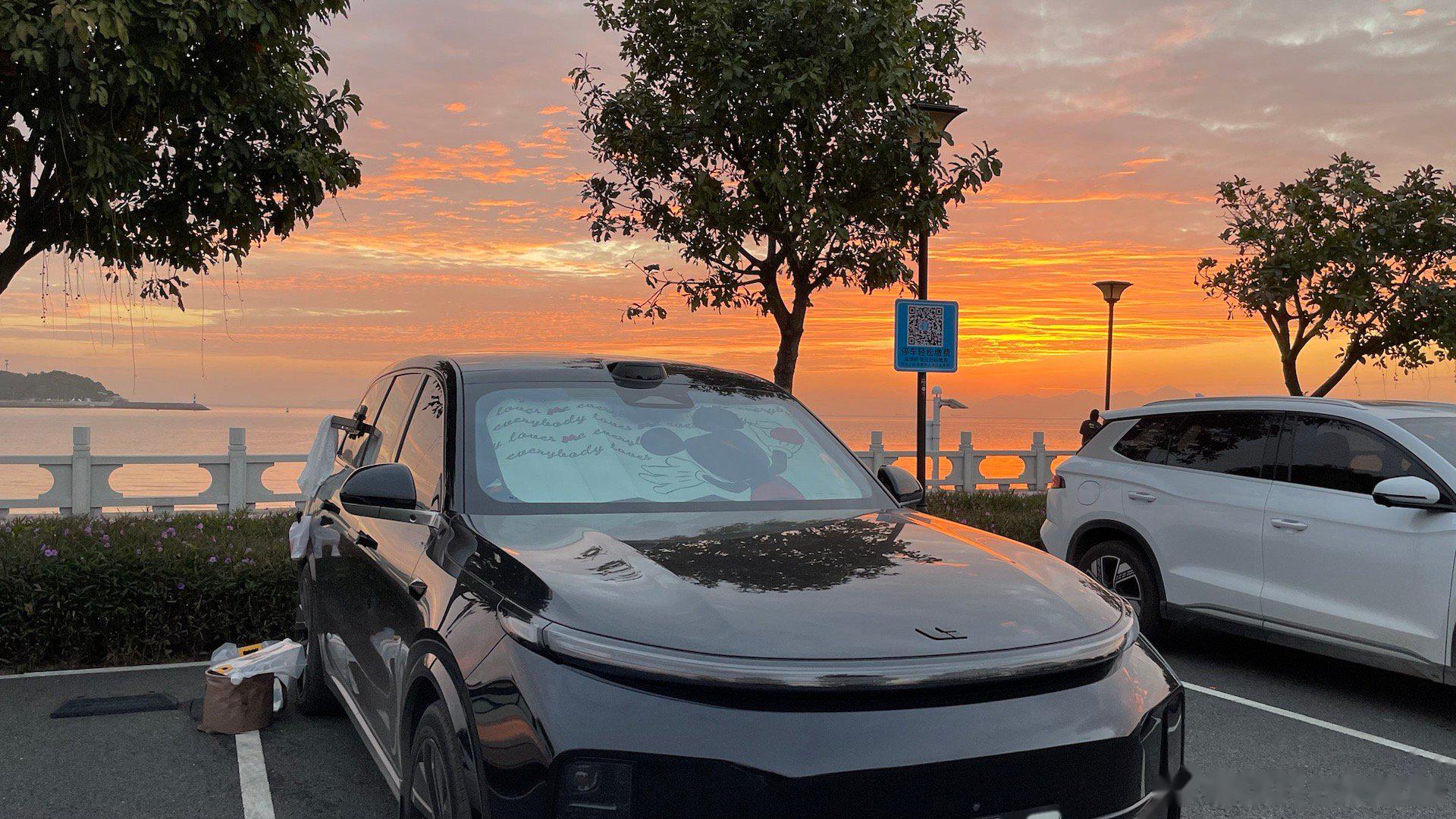 理想汽车超充站累计上线数突破700座