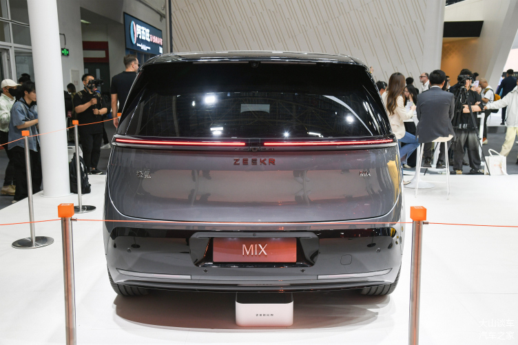 极氪MIX最新官图发布 计划下半年上市