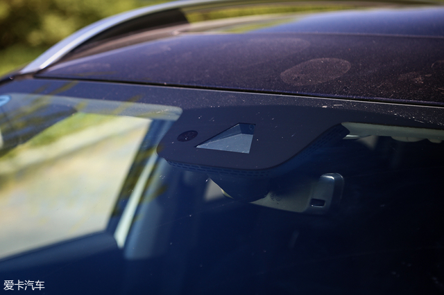 苹果发明独特汽车摄像系统 旨在将实时画面投射到挡风玻璃上