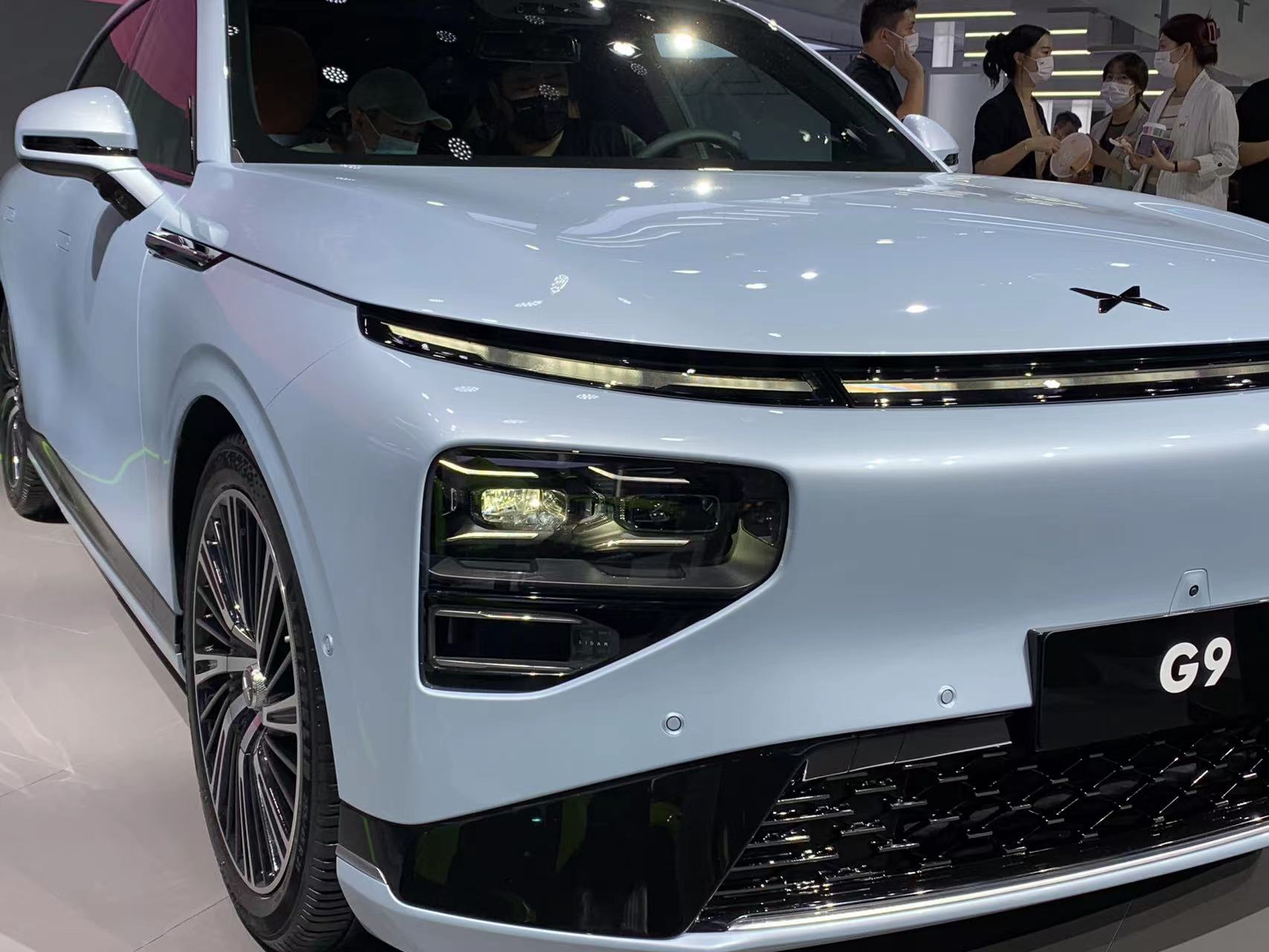 搭载800V平台 智界R7有望9月上市