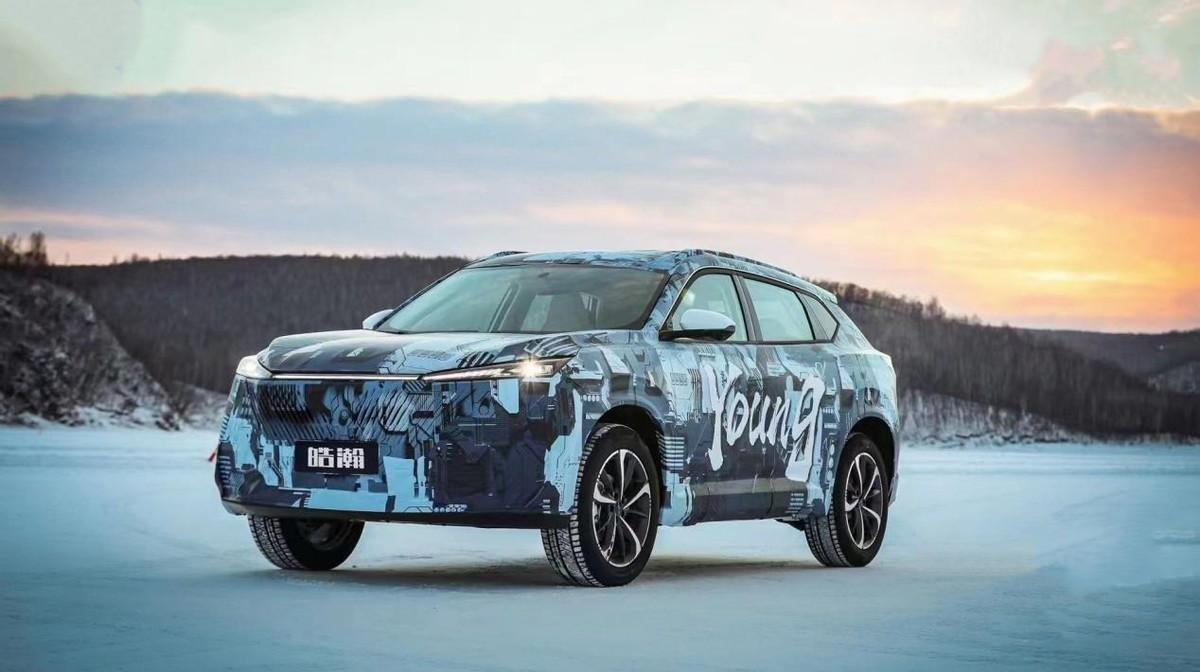 定位紧凑型SUV 领克Z20路试谍照曝光