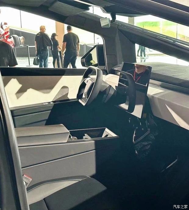 特斯拉Cybertruck发生致命车祸，NHTSA正在寻求更多信息