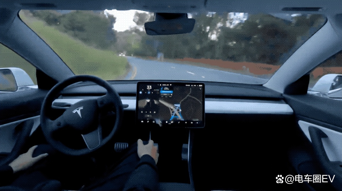 特斯拉分析师试驾FSD时险些撞车