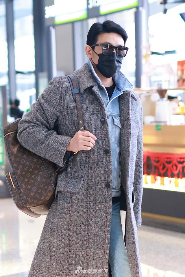 人气男神陆毅空降东风奕派直播间 海量福利火热派送