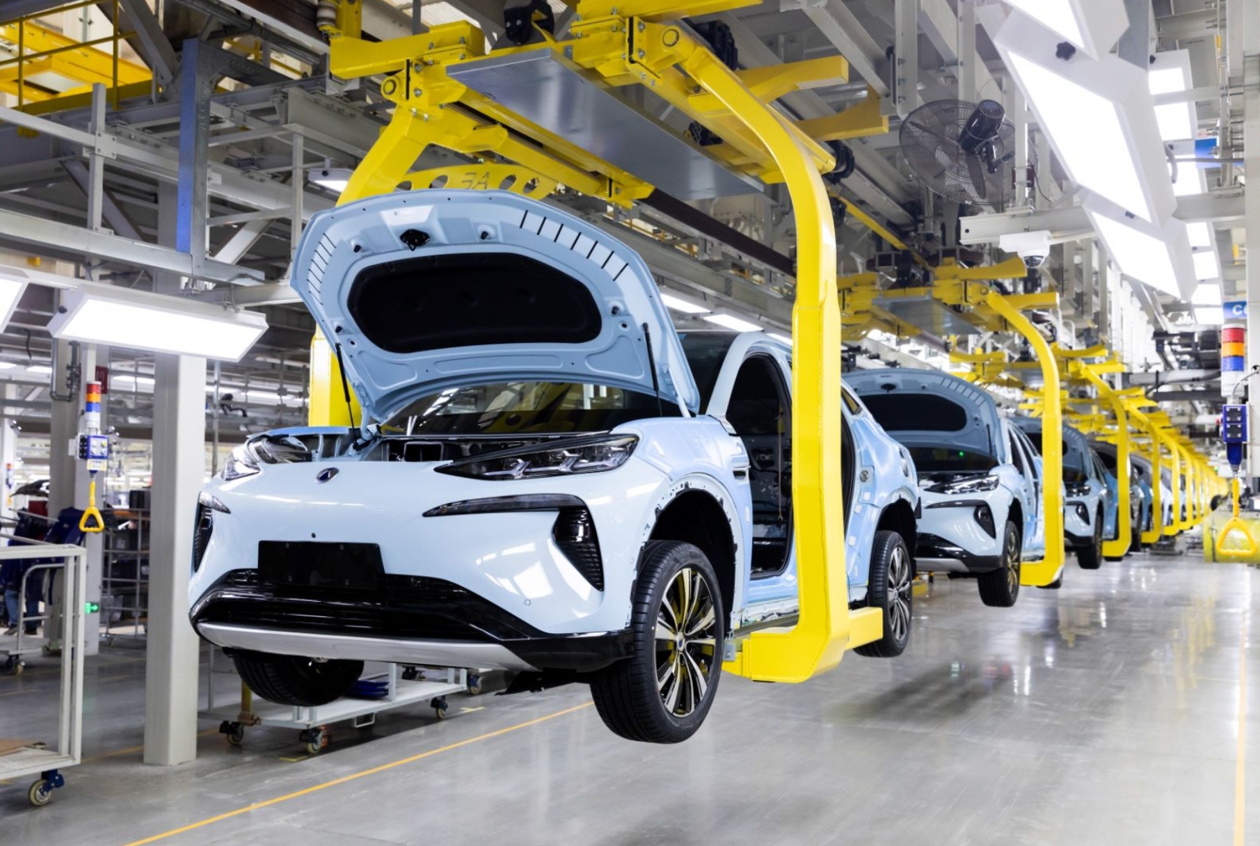 用时2个多月，比亚迪第900万辆新能源汽车下线