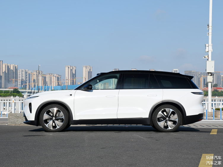 福特汽车申请新专利 未来电动汽车或将采用双区气候控制前备箱