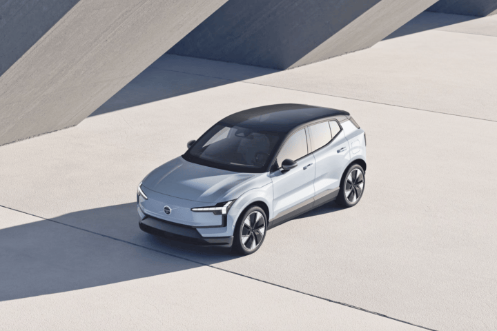 【国际快讯】宝马称欧盟应取消燃油车禁售令;Stellantis将重新评估14个品牌;特斯拉德国工厂一期扩建获准