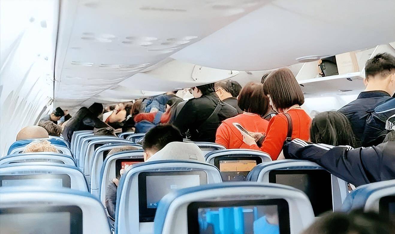 Northvolt首席执行官：未来一年需要筹集9亿美元以维持运营