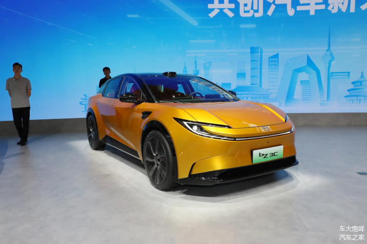 Rimac与Ceer合作 将为其电动汽车供应全集成式电驱动系统