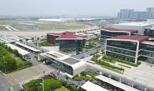 【国际快讯】德国总理重申反对欧盟对华电动汽车加征关税;奔驰启用德国电池回收工厂;Northvolt融资计划取得进展