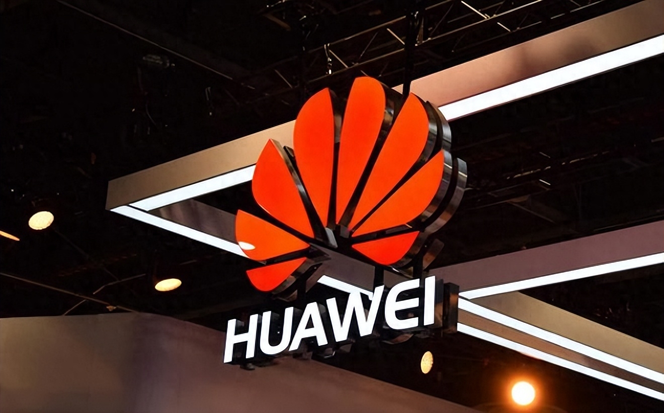 华为的一场发布会，“点燃”了科技和汽车两个“圈”