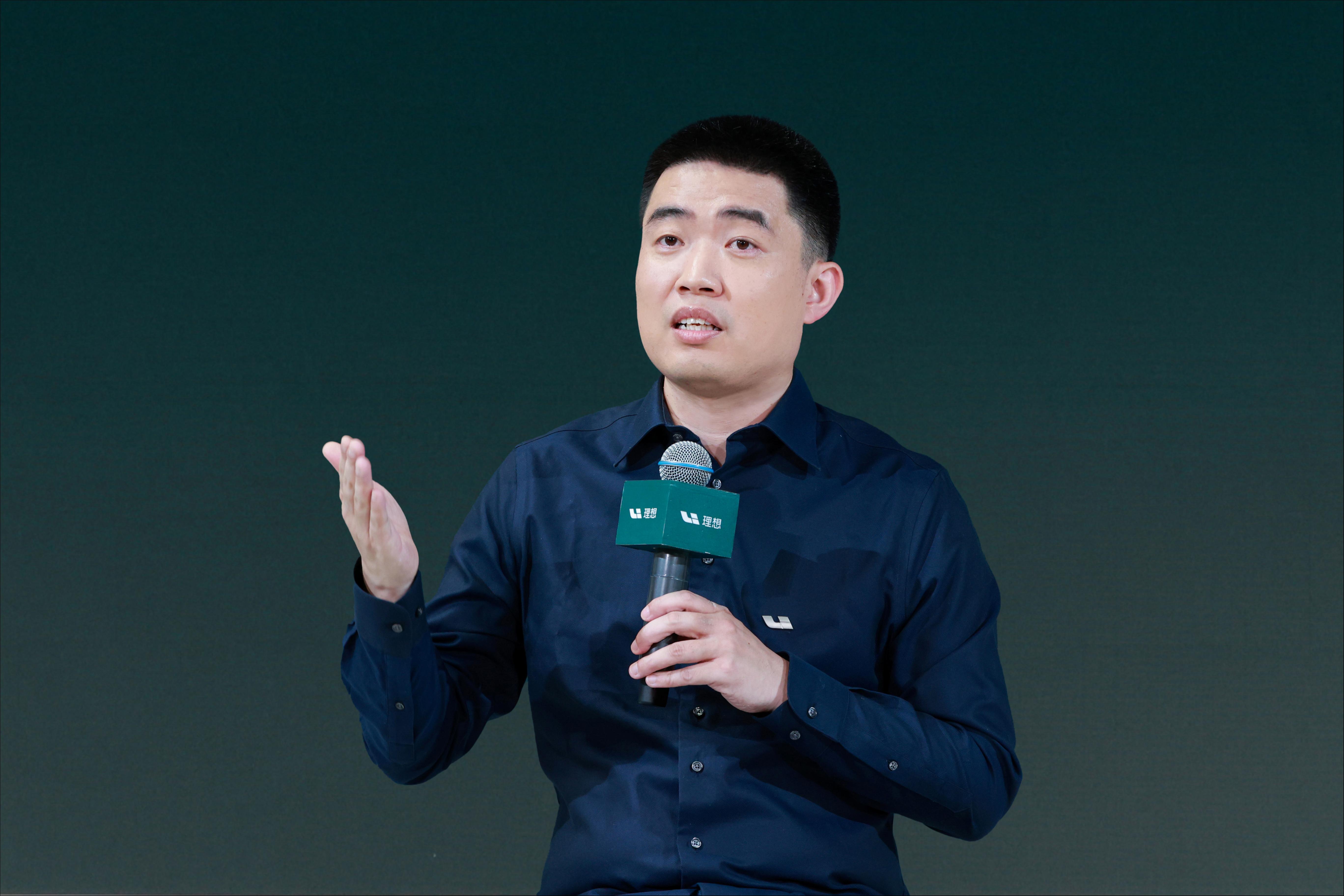 阿维塔，奋力“上岸”