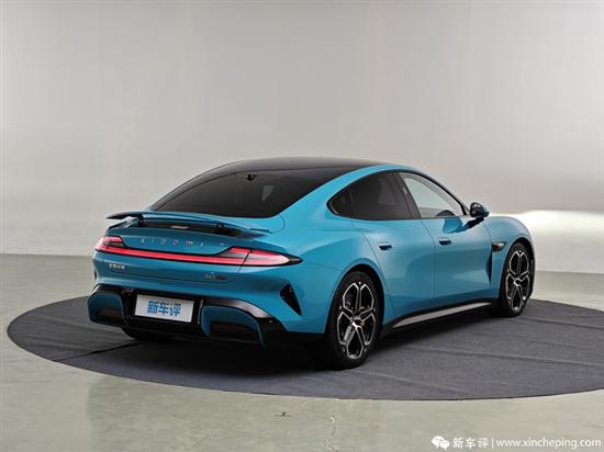 最后一个月，车企杀疯了