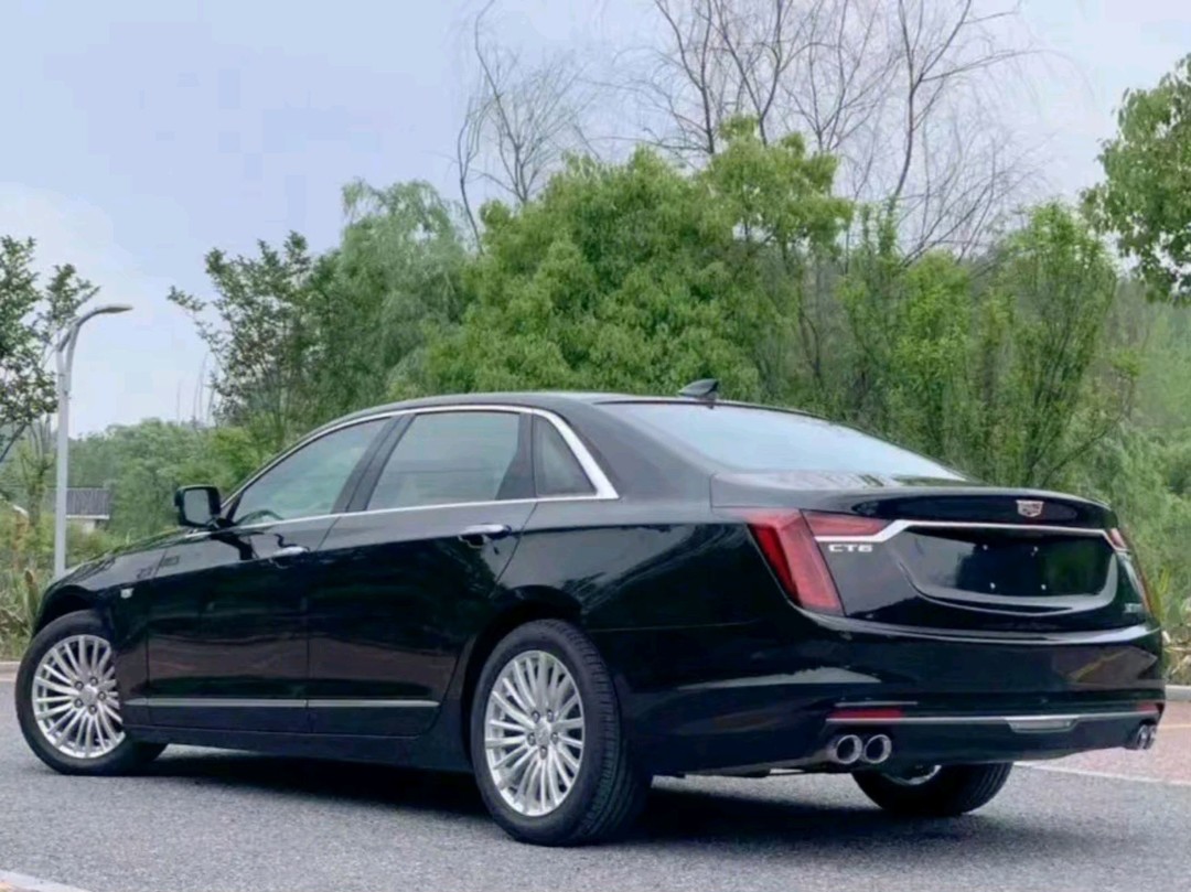 奔驰劳资委员会主席呼吁调整在华战略，以夺回“失地”